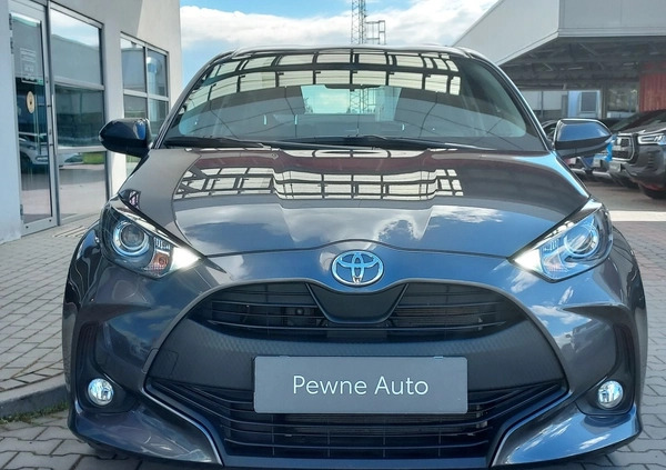 Toyota Yaris cena 72900 przebieg: 12000, rok produkcji 2023 z Brzeziny małe 254